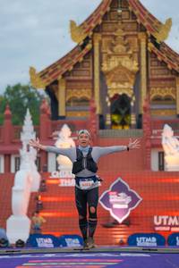 BIB: 6185
                            <button type="button" onclick="openModal(22566397)" class="btn btn-primary btn-sm float-right btn-popup" data-toggle="modal" data-target=".modal-high-quality">
                        <i class="fas fa-shopping-cart"></i> Add to Cart
                    </button>
                                            <button type="button" onclick="isThisMe(22566397, true)" class="btn btn-success btn-sm float-right btn-popup btn-isme hidden" data-toggle="tooltip" data-placement="bottom" title="นี่คือรูปของคุณใช่ไหม คลิกที่นี่เพื่อเอาเข้าอัลบั้ม">
                        <i class="fas fa-plus"></i> Add to album
                    </button>
                    <button type="button" onclick="isThisMe(22566397, false)" class="btn btn-warning btn-sm float-right btn-popup btn-isnotme hidden">
                        <i class="fas fa-ban"></i> Remove from album
                    </button>