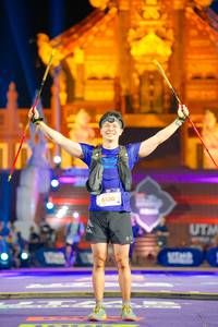 BIB: 6130
                            <button type="button" onclick="openModal(22579608)" class="btn btn-primary btn-sm float-right btn-popup" data-toggle="modal" data-target=".modal-high-quality">
                        <i class="fas fa-shopping-cart"></i> Add to Cart
                    </button>
                                            <button type="button" onclick="isThisMe(22579608, true)" class="btn btn-success btn-sm float-right btn-popup btn-isme hidden" data-toggle="tooltip" data-placement="bottom" title="นี่คือรูปของคุณใช่ไหม คลิกที่นี่เพื่อเอาเข้าอัลบั้ม">
                        <i class="fas fa-plus"></i> Add to album
                    </button>
                    <button type="button" onclick="isThisMe(22579608, false)" class="btn btn-warning btn-sm float-right btn-popup btn-isnotme hidden">
                        <i class="fas fa-ban"></i> Remove from album
                    </button>