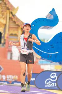 BIB: 420
                            <button type="button" onclick="openModal(22557943)" class="btn btn-primary btn-sm float-right btn-popup" data-toggle="modal" data-target=".modal-high-quality">
                        <i class="fas fa-shopping-cart"></i> Add to Cart
                    </button>
                                            <button type="button" onclick="isThisMe(22557943, true)" class="btn btn-success btn-sm float-right btn-popup btn-isme hidden" data-toggle="tooltip" data-placement="bottom" title="นี่คือรูปของคุณใช่ไหม คลิกที่นี่เพื่อเอาเข้าอัลบั้ม">
                        <i class="fas fa-plus"></i> Add to album
                    </button>
                    <button type="button" onclick="isThisMe(22557943, false)" class="btn btn-warning btn-sm float-right btn-popup btn-isnotme hidden">
                        <i class="fas fa-ban"></i> Remove from album
                    </button>