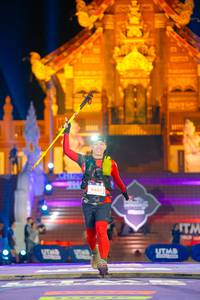 BIB: 6404, 
                            <button type="button" onclick="openModal(22646396)" class="btn btn-primary btn-sm float-right btn-popup" data-toggle="modal" data-target=".modal-high-quality">
                        <i class="fas fa-shopping-cart"></i> Add to Cart
                    </button>
                                            <button type="button" onclick="isThisMe(22646396, true)" class="btn btn-success btn-sm float-right btn-popup btn-isme hidden" data-toggle="tooltip" data-placement="bottom" title="นี่คือรูปของคุณใช่ไหม คลิกที่นี่เพื่อเอาเข้าอัลบั้ม">
                        <i class="fas fa-plus"></i> Add to album
                    </button>
                    <button type="button" onclick="isThisMe(22646396, false)" class="btn btn-warning btn-sm float-right btn-popup btn-isnotme hidden">
                        <i class="fas fa-ban"></i> Remove from album
                    </button>