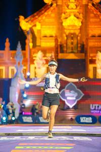 BIB: 105
                            <button type="button" onclick="openModal(22648909)" class="btn btn-primary btn-sm float-right btn-popup" data-toggle="modal" data-target=".modal-high-quality">
                        <i class="fas fa-shopping-cart"></i> Add to Cart
                    </button>
                                            <button type="button" onclick="isThisMe(22648909, true)" class="btn btn-success btn-sm float-right btn-popup btn-isme hidden" data-toggle="tooltip" data-placement="bottom" title="นี่คือรูปของคุณใช่ไหม คลิกที่นี่เพื่อเอาเข้าอัลบั้ม">
                        <i class="fas fa-plus"></i> Add to album
                    </button>
                    <button type="button" onclick="isThisMe(22648909, false)" class="btn btn-warning btn-sm float-right btn-popup btn-isnotme hidden">
                        <i class="fas fa-ban"></i> Remove from album
                    </button>