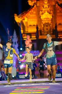 BIB: 9017, 820
                            <button type="button" onclick="openModal(22651331)" class="btn btn-primary btn-sm float-right btn-popup" data-toggle="modal" data-target=".modal-high-quality">
                        <i class="fas fa-shopping-cart"></i> Add to Cart
                    </button>
                                            <button type="button" onclick="isThisMe(22651331, true)" class="btn btn-success btn-sm float-right btn-popup btn-isme hidden" data-toggle="tooltip" data-placement="bottom" title="นี่คือรูปของคุณใช่ไหม คลิกที่นี่เพื่อเอาเข้าอัลบั้ม">
                        <i class="fas fa-plus"></i> Add to album
                    </button>
                    <button type="button" onclick="isThisMe(22651331, false)" class="btn btn-warning btn-sm float-right btn-popup btn-isnotme hidden">
                        <i class="fas fa-ban"></i> Remove from album
                    </button>