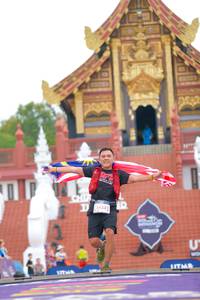 BIB: 433
                            <button type="button" onclick="openModal(22555721)" class="btn btn-primary btn-sm float-right btn-popup" data-toggle="modal" data-target=".modal-high-quality">
                        <i class="fas fa-shopping-cart"></i> Add to Cart
                    </button>
                                            <button type="button" onclick="isThisMe(22555721, true)" class="btn btn-success btn-sm float-right btn-popup btn-isme hidden" data-toggle="tooltip" data-placement="bottom" title="นี่คือรูปของคุณใช่ไหม คลิกที่นี่เพื่อเอาเข้าอัลบั้ม">
                        <i class="fas fa-plus"></i> Add to album
                    </button>
                    <button type="button" onclick="isThisMe(22555721, false)" class="btn btn-warning btn-sm float-right btn-popup btn-isnotme hidden">
                        <i class="fas fa-ban"></i> Remove from album
                    </button>