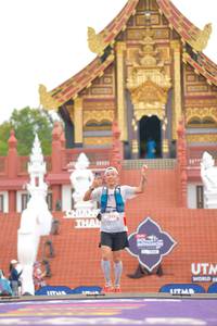 BIB: 242
                            <button type="button" onclick="openModal(22556086)" class="btn btn-primary btn-sm float-right btn-popup" data-toggle="modal" data-target=".modal-high-quality">
                        <i class="fas fa-shopping-cart"></i> Add to Cart
                    </button>
                                            <button type="button" onclick="isThisMe(22556086, true)" class="btn btn-success btn-sm float-right btn-popup btn-isme hidden" data-toggle="tooltip" data-placement="bottom" title="นี่คือรูปของคุณใช่ไหม คลิกที่นี่เพื่อเอาเข้าอัลบั้ม">
                        <i class="fas fa-plus"></i> Add to album
                    </button>
                    <button type="button" onclick="isThisMe(22556086, false)" class="btn btn-warning btn-sm float-right btn-popup btn-isnotme hidden">
                        <i class="fas fa-ban"></i> Remove from album
                    </button>