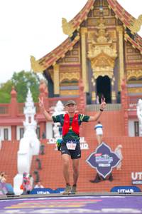 BIB: 5226
                            <button type="button" onclick="openModal(22555336)" class="btn btn-primary btn-sm float-right btn-popup" data-toggle="modal" data-target=".modal-high-quality">
                        <i class="fas fa-shopping-cart"></i> Add to Cart
                    </button>
                                            <button type="button" onclick="isThisMe(22555336, true)" class="btn btn-success btn-sm float-right btn-popup btn-isme hidden" data-toggle="tooltip" data-placement="bottom" title="นี่คือรูปของคุณใช่ไหม คลิกที่นี่เพื่อเอาเข้าอัลบั้ม">
                        <i class="fas fa-plus"></i> Add to album
                    </button>
                    <button type="button" onclick="isThisMe(22555336, false)" class="btn btn-warning btn-sm float-right btn-popup btn-isnotme hidden">
                        <i class="fas fa-ban"></i> Remove from album
                    </button>