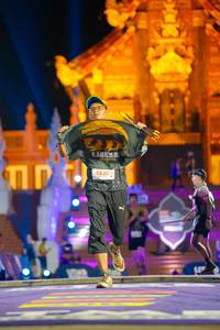 BIB: 5830
                            <button type="button" onclick="openModal(22648458)" class="btn btn-primary btn-sm float-right btn-popup" data-toggle="modal" data-target=".modal-high-quality">
                        <i class="fas fa-shopping-cart"></i> Add to Cart
                    </button>
                                            <button type="button" onclick="isThisMe(22648458, true)" class="btn btn-success btn-sm float-right btn-popup btn-isme hidden" data-toggle="tooltip" data-placement="bottom" title="นี่คือรูปของคุณใช่ไหม คลิกที่นี่เพื่อเอาเข้าอัลบั้ม">
                        <i class="fas fa-plus"></i> Add to album
                    </button>
                    <button type="button" onclick="isThisMe(22648458, false)" class="btn btn-warning btn-sm float-right btn-popup btn-isnotme hidden">
                        <i class="fas fa-ban"></i> Remove from album
                    </button>