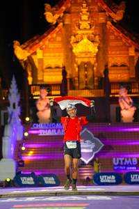 BIB: 242
                            <button type="button" onclick="openModal(22652570)" class="btn btn-primary btn-sm float-right btn-popup" data-toggle="modal" data-target=".modal-high-quality">
                        <i class="fas fa-shopping-cart"></i> Add to Cart
                    </button>
                                            <button type="button" onclick="isThisMe(22652570, true)" class="btn btn-success btn-sm float-right btn-popup btn-isme hidden" data-toggle="tooltip" data-placement="bottom" title="นี่คือรูปของคุณใช่ไหม คลิกที่นี่เพื่อเอาเข้าอัลบั้ม">
                        <i class="fas fa-plus"></i> Add to album
                    </button>
                    <button type="button" onclick="isThisMe(22652570, false)" class="btn btn-warning btn-sm float-right btn-popup btn-isnotme hidden">
                        <i class="fas fa-ban"></i> Remove from album
                    </button>