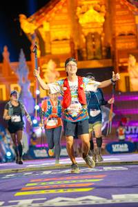 BIB: 6081
                            <button type="button" onclick="openModal(22578899)" class="btn btn-primary btn-sm float-right btn-popup" data-toggle="modal" data-target=".modal-high-quality">
                        <i class="fas fa-shopping-cart"></i> Add to Cart
                    </button>
                                            <button type="button" onclick="isThisMe(22578899, true)" class="btn btn-success btn-sm float-right btn-popup btn-isme hidden" data-toggle="tooltip" data-placement="bottom" title="นี่คือรูปของคุณใช่ไหม คลิกที่นี่เพื่อเอาเข้าอัลบั้ม">
                        <i class="fas fa-plus"></i> Add to album
                    </button>
                    <button type="button" onclick="isThisMe(22578899, false)" class="btn btn-warning btn-sm float-right btn-popup btn-isnotme hidden">
                        <i class="fas fa-ban"></i> Remove from album
                    </button>