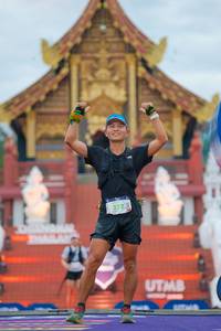 BIB: 232, 
                            <button type="button" onclick="openModal(22566063)" class="btn btn-primary btn-sm float-right btn-popup" data-toggle="modal" data-target=".modal-high-quality">
                        <i class="fas fa-shopping-cart"></i> Add to Cart
                    </button>
                                            <button type="button" onclick="isThisMe(22566063, true)" class="btn btn-success btn-sm float-right btn-popup btn-isme hidden" data-toggle="tooltip" data-placement="bottom" title="นี่คือรูปของคุณใช่ไหม คลิกที่นี่เพื่อเอาเข้าอัลบั้ม">
                        <i class="fas fa-plus"></i> Add to album
                    </button>
                    <button type="button" onclick="isThisMe(22566063, false)" class="btn btn-warning btn-sm float-right btn-popup btn-isnotme hidden">
                        <i class="fas fa-ban"></i> Remove from album
                    </button>