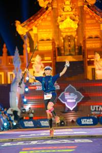 BIB: 3299
                            <button type="button" onclick="openModal(22578970)" class="btn btn-primary btn-sm float-right btn-popup" data-toggle="modal" data-target=".modal-high-quality">
                        <i class="fas fa-shopping-cart"></i> Add to Cart
                    </button>
                                            <button type="button" onclick="isThisMe(22578970, true)" class="btn btn-success btn-sm float-right btn-popup btn-isme hidden" data-toggle="tooltip" data-placement="bottom" title="นี่คือรูปของคุณใช่ไหม คลิกที่นี่เพื่อเอาเข้าอัลบั้ม">
                        <i class="fas fa-plus"></i> Add to album
                    </button>
                    <button type="button" onclick="isThisMe(22578970, false)" class="btn btn-warning btn-sm float-right btn-popup btn-isnotme hidden">
                        <i class="fas fa-ban"></i> Remove from album
                    </button>