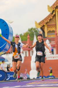 BIB: 383, 5513
                            <button type="button" onclick="openModal(22551340)" class="btn btn-primary btn-sm float-right btn-popup" data-toggle="modal" data-target=".modal-high-quality">
                        <i class="fas fa-shopping-cart"></i> Add to Cart
                    </button>
                                            <button type="button" onclick="isThisMe(22551340, true)" class="btn btn-success btn-sm float-right btn-popup btn-isme hidden" data-toggle="tooltip" data-placement="bottom" title="นี่คือรูปของคุณใช่ไหม คลิกที่นี่เพื่อเอาเข้าอัลบั้ม">
                        <i class="fas fa-plus"></i> Add to album
                    </button>
                    <button type="button" onclick="isThisMe(22551340, false)" class="btn btn-warning btn-sm float-right btn-popup btn-isnotme hidden">
                        <i class="fas fa-ban"></i> Remove from album
                    </button>