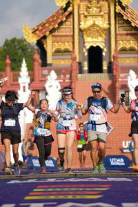 BIB: 1339, 1286, 1304, 1127
                            <button type="button" onclick="openModal(22446923)" class="btn btn-primary btn-sm float-right btn-popup" data-toggle="modal" data-target=".modal-high-quality">
                        <i class="fas fa-shopping-cart"></i> Add to Cart
                    </button>
                                            <button type="button" onclick="isThisMe(22446923, true)" class="btn btn-success btn-sm float-right btn-popup btn-isme hidden" data-toggle="tooltip" data-placement="bottom" title="นี่คือรูปของคุณใช่ไหม คลิกที่นี่เพื่อเอาเข้าอัลบั้ม">
                        <i class="fas fa-plus"></i> Add to album
                    </button>
                    <button type="button" onclick="isThisMe(22446923, false)" class="btn btn-warning btn-sm float-right btn-popup btn-isnotme hidden">
                        <i class="fas fa-ban"></i> Remove from album
                    </button>