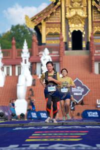 BIB: 1250, 1228
                            <button type="button" onclick="openModal(22427623)" class="btn btn-primary btn-sm float-right btn-popup" data-toggle="modal" data-target=".modal-high-quality">
                        <i class="fas fa-shopping-cart"></i> Add to Cart
                    </button>
                                            <button type="button" onclick="isThisMe(22427623, true)" class="btn btn-success btn-sm float-right btn-popup btn-isme hidden" data-toggle="tooltip" data-placement="bottom" title="นี่คือรูปของคุณใช่ไหม คลิกที่นี่เพื่อเอาเข้าอัลบั้ม">
                        <i class="fas fa-plus"></i> Add to album
                    </button>
                    <button type="button" onclick="isThisMe(22427623, false)" class="btn btn-warning btn-sm float-right btn-popup btn-isnotme hidden">
                        <i class="fas fa-ban"></i> Remove from album
                    </button>