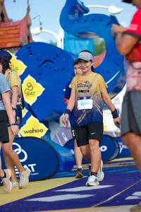 BIB: 1549
                            <button type="button" onclick="openModal(22427429)" class="btn btn-primary btn-sm float-right btn-popup" data-toggle="modal" data-target=".modal-high-quality">
                        <i class="fas fa-shopping-cart"></i> Add to Cart
                    </button>
                                            <button type="button" onclick="isThisMe(22427429, true)" class="btn btn-success btn-sm float-right btn-popup btn-isme hidden" data-toggle="tooltip" data-placement="bottom" title="นี่คือรูปของคุณใช่ไหม คลิกที่นี่เพื่อเอาเข้าอัลบั้ม">
                        <i class="fas fa-plus"></i> Add to album
                    </button>
                    <button type="button" onclick="isThisMe(22427429, false)" class="btn btn-warning btn-sm float-right btn-popup btn-isnotme hidden">
                        <i class="fas fa-ban"></i> Remove from album
                    </button>