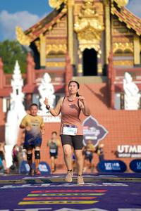 BIB: 1295
                            <button type="button" onclick="openModal(22425071)" class="btn btn-primary btn-sm float-right btn-popup" data-toggle="modal" data-target=".modal-high-quality">
                        <i class="fas fa-shopping-cart"></i> Add to Cart
                    </button>
                                            <button type="button" onclick="isThisMe(22425071, true)" class="btn btn-success btn-sm float-right btn-popup btn-isme hidden" data-toggle="tooltip" data-placement="bottom" title="นี่คือรูปของคุณใช่ไหม คลิกที่นี่เพื่อเอาเข้าอัลบั้ม">
                        <i class="fas fa-plus"></i> Add to album
                    </button>
                    <button type="button" onclick="isThisMe(22425071, false)" class="btn btn-warning btn-sm float-right btn-popup btn-isnotme hidden">
                        <i class="fas fa-ban"></i> Remove from album
                    </button>