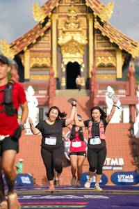 BIB: 106
                            <button type="button" onclick="openModal(22430695)" class="btn btn-primary btn-sm float-right btn-popup" data-toggle="modal" data-target=".modal-high-quality">
                        <i class="fas fa-shopping-cart"></i> Add to Cart
                    </button>
                                            <button type="button" onclick="isThisMe(22430695, true)" class="btn btn-success btn-sm float-right btn-popup btn-isme hidden" data-toggle="tooltip" data-placement="bottom" title="นี่คือรูปของคุณใช่ไหม คลิกที่นี่เพื่อเอาเข้าอัลบั้ม">
                        <i class="fas fa-plus"></i> Add to album
                    </button>
                    <button type="button" onclick="isThisMe(22430695, false)" class="btn btn-warning btn-sm float-right btn-popup btn-isnotme hidden">
                        <i class="fas fa-ban"></i> Remove from album
                    </button>