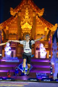 BIB: 9211
                            <button type="button" onclick="openModal(22400777)" class="btn btn-primary btn-sm float-right btn-popup" data-toggle="modal" data-target=".modal-high-quality">
                        <i class="fas fa-shopping-cart"></i> Add to Cart
                    </button>
                                            <button type="button" onclick="isThisMe(22400777, true)" class="btn btn-success btn-sm float-right btn-popup btn-isme hidden" data-toggle="tooltip" data-placement="bottom" title="นี่คือรูปของคุณใช่ไหม คลิกที่นี่เพื่อเอาเข้าอัลบั้ม">
                        <i class="fas fa-plus"></i> Add to album
                    </button>
                    <button type="button" onclick="isThisMe(22400777, false)" class="btn btn-warning btn-sm float-right btn-popup btn-isnotme hidden">
                        <i class="fas fa-ban"></i> Remove from album
                    </button>