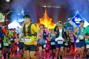 BIB: 9221, 9613, 9444, 304, 
                            <button type="button" onclick="openModal(22655760)" class="btn btn-primary btn-sm float-right btn-popup" data-toggle="modal" data-target=".modal-high-quality">
                        <i class="fas fa-shopping-cart"></i> Add to Cart
                    </button>
                                            <button type="button" onclick="isThisMe(22655760, true)" class="btn btn-success btn-sm float-right btn-popup btn-isme hidden" data-toggle="tooltip" data-placement="bottom" title="นี่คือรูปของคุณใช่ไหม คลิกที่นี่เพื่อเอาเข้าอัลบั้ม">
                        <i class="fas fa-plus"></i> Add to album
                    </button>
                    <button type="button" onclick="isThisMe(22655760, false)" class="btn btn-warning btn-sm float-right btn-popup btn-isnotme hidden">
                        <i class="fas fa-ban"></i> Remove from album
                    </button>