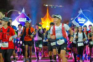 BIB: 9631, 1709, 9722
                            <button type="button" onclick="openModal(22655879)" class="btn btn-primary btn-sm float-right btn-popup" data-toggle="modal" data-target=".modal-high-quality">
                        <i class="fas fa-shopping-cart"></i> Add to Cart
                    </button>
                                            <button type="button" onclick="isThisMe(22655879, true)" class="btn btn-success btn-sm float-right btn-popup btn-isme hidden" data-toggle="tooltip" data-placement="bottom" title="นี่คือรูปของคุณใช่ไหม คลิกที่นี่เพื่อเอาเข้าอัลบั้ม">
                        <i class="fas fa-plus"></i> Add to album
                    </button>
                    <button type="button" onclick="isThisMe(22655879, false)" class="btn btn-warning btn-sm float-right btn-popup btn-isnotme hidden">
                        <i class="fas fa-ban"></i> Remove from album
                    </button>