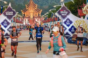 BIB: 5270, 2543, 1120
                            <button type="button" onclick="openModal(22657281)" class="btn btn-primary btn-sm float-right btn-popup" data-toggle="modal" data-target=".modal-high-quality">
                        <i class="fas fa-shopping-cart"></i> Add to Cart
                    </button>
                                            <button type="button" onclick="isThisMe(22657281, true)" class="btn btn-success btn-sm float-right btn-popup btn-isme hidden" data-toggle="tooltip" data-placement="bottom" title="นี่คือรูปของคุณใช่ไหม คลิกที่นี่เพื่อเอาเข้าอัลบั้ม">
                        <i class="fas fa-plus"></i> Add to album
                    </button>
                    <button type="button" onclick="isThisMe(22657281, false)" class="btn btn-warning btn-sm float-right btn-popup btn-isnotme hidden">
                        <i class="fas fa-ban"></i> Remove from album
                    </button>