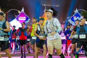 BIB: 0606, 940, 9405
                            <button type="button" onclick="openModal(22656056)" class="btn btn-primary btn-sm float-right btn-popup" data-toggle="modal" data-target=".modal-high-quality">
                        <i class="fas fa-shopping-cart"></i> Add to Cart
                    </button>
                                            <button type="button" onclick="isThisMe(22656056, true)" class="btn btn-success btn-sm float-right btn-popup btn-isme hidden" data-toggle="tooltip" data-placement="bottom" title="นี่คือรูปของคุณใช่ไหม คลิกที่นี่เพื่อเอาเข้าอัลบั้ม">
                        <i class="fas fa-plus"></i> Add to album
                    </button>
                    <button type="button" onclick="isThisMe(22656056, false)" class="btn btn-warning btn-sm float-right btn-popup btn-isnotme hidden">
                        <i class="fas fa-ban"></i> Remove from album
                    </button>