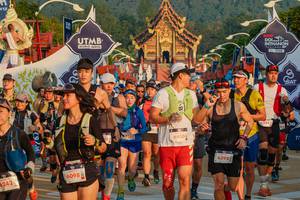 BIB: 5242, 6098, 6450, 6292, 0204, 130
                            <button type="button" onclick="openModal(22659151)" class="btn btn-primary btn-sm float-right btn-popup" data-toggle="modal" data-target=".modal-high-quality">
                        <i class="fas fa-shopping-cart"></i> Add to Cart
                    </button>
                                            <button type="button" onclick="isThisMe(22659151, true)" class="btn btn-success btn-sm float-right btn-popup btn-isme hidden" data-toggle="tooltip" data-placement="bottom" title="นี่คือรูปของคุณใช่ไหม คลิกที่นี่เพื่อเอาเข้าอัลบั้ม">
                        <i class="fas fa-plus"></i> Add to album
                    </button>
                    <button type="button" onclick="isThisMe(22659151, false)" class="btn btn-warning btn-sm float-right btn-popup btn-isnotme hidden">
                        <i class="fas fa-ban"></i> Remove from album
                    </button>