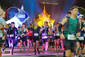 BIB: 9797, 946
                            <button type="button" onclick="openModal(22656032)" class="btn btn-primary btn-sm float-right btn-popup" data-toggle="modal" data-target=".modal-high-quality">
                        <i class="fas fa-shopping-cart"></i> Add to Cart
                    </button>
                                            <button type="button" onclick="isThisMe(22656032, true)" class="btn btn-success btn-sm float-right btn-popup btn-isme hidden" data-toggle="tooltip" data-placement="bottom" title="นี่คือรูปของคุณใช่ไหม คลิกที่นี่เพื่อเอาเข้าอัลบั้ม">
                        <i class="fas fa-plus"></i> Add to album
                    </button>
                    <button type="button" onclick="isThisMe(22656032, false)" class="btn btn-warning btn-sm float-right btn-popup btn-isnotme hidden">
                        <i class="fas fa-ban"></i> Remove from album
                    </button>