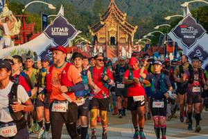 BIB: 6411, 6240, 388, 63441, 6316, 6289, 6071
                            <button type="button" onclick="openModal(22659075)" class="btn btn-primary btn-sm float-right btn-popup" data-toggle="modal" data-target=".modal-high-quality">
                        <i class="fas fa-shopping-cart"></i> Add to Cart
                    </button>
                                            <button type="button" onclick="isThisMe(22659075, true)" class="btn btn-success btn-sm float-right btn-popup btn-isme hidden" data-toggle="tooltip" data-placement="bottom" title="นี่คือรูปของคุณใช่ไหม คลิกที่นี่เพื่อเอาเข้าอัลบั้ม">
                        <i class="fas fa-plus"></i> Add to album
                    </button>
                    <button type="button" onclick="isThisMe(22659075, false)" class="btn btn-warning btn-sm float-right btn-popup btn-isnotme hidden">
                        <i class="fas fa-ban"></i> Remove from album
                    </button>