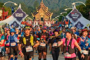 BIB: 6223, 6202, 6003, 6043, 6191, 34053
                            <button type="button" onclick="openModal(22658727)" class="btn btn-primary btn-sm float-right btn-popup" data-toggle="modal" data-target=".modal-high-quality">
                        <i class="fas fa-shopping-cart"></i> Add to Cart
                    </button>
                                            <button type="button" onclick="isThisMe(22658727, true)" class="btn btn-success btn-sm float-right btn-popup btn-isme hidden" data-toggle="tooltip" data-placement="bottom" title="นี่คือรูปของคุณใช่ไหม คลิกที่นี่เพื่อเอาเข้าอัลบั้ม">
                        <i class="fas fa-plus"></i> Add to album
                    </button>
                    <button type="button" onclick="isThisMe(22658727, false)" class="btn btn-warning btn-sm float-right btn-popup btn-isnotme hidden">
                        <i class="fas fa-ban"></i> Remove from album
                    </button>