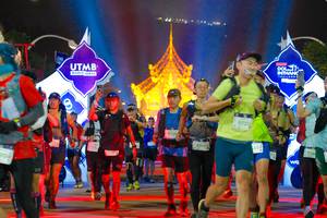 BIB: 9517, 9731, 934
                            <button type="button" onclick="openModal(22656139)" class="btn btn-primary btn-sm float-right btn-popup" data-toggle="modal" data-target=".modal-high-quality">
                        <i class="fas fa-shopping-cart"></i> Add to Cart
                    </button>
                                            <button type="button" onclick="isThisMe(22656139, true)" class="btn btn-success btn-sm float-right btn-popup btn-isme hidden" data-toggle="tooltip" data-placement="bottom" title="นี่คือรูปของคุณใช่ไหม คลิกที่นี่เพื่อเอาเข้าอัลบั้ม">
                        <i class="fas fa-plus"></i> Add to album
                    </button>
                    <button type="button" onclick="isThisMe(22656139, false)" class="btn btn-warning btn-sm float-right btn-popup btn-isnotme hidden">
                        <i class="fas fa-ban"></i> Remove from album
                    </button>