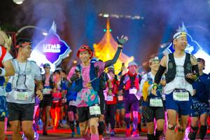 BIB: 880, 9515, 945, 9547, 9444, 
                            <button type="button" onclick="openModal(22655786)" class="btn btn-primary btn-sm float-right btn-popup" data-toggle="modal" data-target=".modal-high-quality">
                        <i class="fas fa-shopping-cart"></i> Add to Cart
                    </button>
                                            <button type="button" onclick="isThisMe(22655786, true)" class="btn btn-success btn-sm float-right btn-popup btn-isme hidden" data-toggle="tooltip" data-placement="bottom" title="นี่คือรูปของคุณใช่ไหม คลิกที่นี่เพื่อเอาเข้าอัลบั้ม">
                        <i class="fas fa-plus"></i> Add to album
                    </button>
                    <button type="button" onclick="isThisMe(22655786, false)" class="btn btn-warning btn-sm float-right btn-popup btn-isnotme hidden">
                        <i class="fas fa-ban"></i> Remove from album
                    </button>