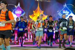 BIB: 9355, 4204
                            <button type="button" onclick="openModal(22655924)" class="btn btn-primary btn-sm float-right btn-popup" data-toggle="modal" data-target=".modal-high-quality">
                        <i class="fas fa-shopping-cart"></i> Add to Cart
                    </button>
                                            <button type="button" onclick="isThisMe(22655924, true)" class="btn btn-success btn-sm float-right btn-popup btn-isme hidden" data-toggle="tooltip" data-placement="bottom" title="นี่คือรูปของคุณใช่ไหม คลิกที่นี่เพื่อเอาเข้าอัลบั้ม">
                        <i class="fas fa-plus"></i> Add to album
                    </button>
                    <button type="button" onclick="isThisMe(22655924, false)" class="btn btn-warning btn-sm float-right btn-popup btn-isnotme hidden">
                        <i class="fas fa-ban"></i> Remove from album
                    </button>