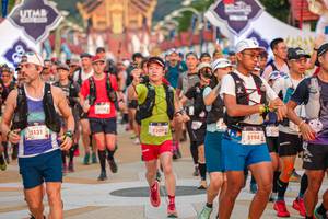 BIB: 5131, 5209, 5194, 512
                            <button type="button" onclick="openModal(22657192)" class="btn btn-primary btn-sm float-right btn-popup" data-toggle="modal" data-target=".modal-high-quality">
                        <i class="fas fa-shopping-cart"></i> Add to Cart
                    </button>
                                            <button type="button" onclick="isThisMe(22657192, true)" class="btn btn-success btn-sm float-right btn-popup btn-isme hidden" data-toggle="tooltip" data-placement="bottom" title="นี่คือรูปของคุณใช่ไหม คลิกที่นี่เพื่อเอาเข้าอัลบั้ม">
                        <i class="fas fa-plus"></i> Add to album
                    </button>
                    <button type="button" onclick="isThisMe(22657192, false)" class="btn btn-warning btn-sm float-right btn-popup btn-isnotme hidden">
                        <i class="fas fa-ban"></i> Remove from album
                    </button>