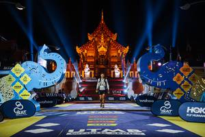 BIB: 910
                            <button type="button" onclick="openModal(22592914)" class="btn btn-primary btn-sm float-right btn-popup" data-toggle="modal" data-target=".modal-high-quality">
                        <i class="fas fa-shopping-cart"></i> Add to Cart
                    </button>
                                            <button type="button" onclick="isThisMe(22592914, true)" class="btn btn-success btn-sm float-right btn-popup btn-isme hidden" data-toggle="tooltip" data-placement="bottom" title="นี่คือรูปของคุณใช่ไหม คลิกที่นี่เพื่อเอาเข้าอัลบั้ม">
                        <i class="fas fa-plus"></i> Add to album
                    </button>
                    <button type="button" onclick="isThisMe(22592914, false)" class="btn btn-warning btn-sm float-right btn-popup btn-isnotme hidden">
                        <i class="fas fa-ban"></i> Remove from album
                    </button>