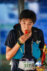 BIB: 100, 217
                            <button type="button" onclick="openModal(22598251)" class="btn btn-primary btn-sm float-right btn-popup" data-toggle="modal" data-target=".modal-high-quality">
                        <i class="fas fa-shopping-cart"></i> Add to Cart
                    </button>
                                            <button type="button" onclick="isThisMe(22598251, true)" class="btn btn-success btn-sm float-right btn-popup btn-isme hidden" data-toggle="tooltip" data-placement="bottom" title="นี่คือรูปของคุณใช่ไหม คลิกที่นี่เพื่อเอาเข้าอัลบั้ม">
                        <i class="fas fa-plus"></i> Add to album
                    </button>
                    <button type="button" onclick="isThisMe(22598251, false)" class="btn btn-warning btn-sm float-right btn-popup btn-isnotme hidden">
                        <i class="fas fa-ban"></i> Remove from album
                    </button>