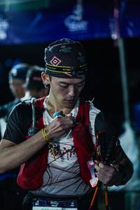 BIB: 135
                            <button type="button" onclick="openModal(22525306)" class="btn btn-primary btn-sm float-right btn-popup" data-toggle="modal" data-target=".modal-high-quality">
                        <i class="fas fa-shopping-cart"></i> Add to Cart
                    </button>
                                            <button type="button" onclick="isThisMe(22525306, true)" class="btn btn-success btn-sm float-right btn-popup btn-isme hidden" data-toggle="tooltip" data-placement="bottom" title="นี่คือรูปของคุณใช่ไหม คลิกที่นี่เพื่อเอาเข้าอัลบั้ม">
                        <i class="fas fa-plus"></i> Add to album
                    </button>
                    <button type="button" onclick="isThisMe(22525306, false)" class="btn btn-warning btn-sm float-right btn-popup btn-isnotme hidden">
                        <i class="fas fa-ban"></i> Remove from album
                    </button>