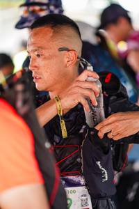 BIB: 100
                            <button type="button" onclick="openModal(22729421)" class="btn btn-primary btn-sm float-right btn-popup" data-toggle="modal" data-target=".modal-high-quality">
                        <i class="fas fa-shopping-cart"></i> Add to Cart
                    </button>
                                            <button type="button" onclick="isThisMe(22729421, true)" class="btn btn-success btn-sm float-right btn-popup btn-isme hidden" data-toggle="tooltip" data-placement="bottom" title="นี่คือรูปของคุณใช่ไหม คลิกที่นี่เพื่อเอาเข้าอัลบั้ม">
                        <i class="fas fa-plus"></i> Add to album
                    </button>
                    <button type="button" onclick="isThisMe(22729421, false)" class="btn btn-warning btn-sm float-right btn-popup btn-isnotme hidden">
                        <i class="fas fa-ban"></i> Remove from album
                    </button>