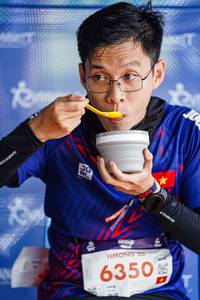 BIB: 6350
                            <button type="button" onclick="openModal(22729986)" class="btn btn-primary btn-sm float-right btn-popup" data-toggle="modal" data-target=".modal-high-quality">
                        <i class="fas fa-shopping-cart"></i> Add to Cart
                    </button>
                                            <button type="button" onclick="isThisMe(22729986, true)" class="btn btn-success btn-sm float-right btn-popup btn-isme hidden" data-toggle="tooltip" data-placement="bottom" title="นี่คือรูปของคุณใช่ไหม คลิกที่นี่เพื่อเอาเข้าอัลบั้ม">
                        <i class="fas fa-plus"></i> Add to album
                    </button>
                    <button type="button" onclick="isThisMe(22729986, false)" class="btn btn-warning btn-sm float-right btn-popup btn-isnotme hidden">
                        <i class="fas fa-ban"></i> Remove from album
                    </button>