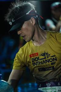 BIB: 100
                            <button type="button" onclick="openModal(22731776)" class="btn btn-primary btn-sm float-right btn-popup" data-toggle="modal" data-target=".modal-high-quality">
                        <i class="fas fa-shopping-cart"></i> Add to Cart
                    </button>
                                            <button type="button" onclick="isThisMe(22731776, true)" class="btn btn-success btn-sm float-right btn-popup btn-isme hidden" data-toggle="tooltip" data-placement="bottom" title="นี่คือรูปของคุณใช่ไหม คลิกที่นี่เพื่อเอาเข้าอัลบั้ม">
                        <i class="fas fa-plus"></i> Add to album
                    </button>
                    <button type="button" onclick="isThisMe(22731776, false)" class="btn btn-warning btn-sm float-right btn-popup btn-isnotme hidden">
                        <i class="fas fa-ban"></i> Remove from album
                    </button>