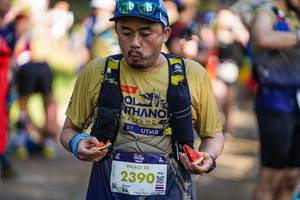 BIB: 2390
                            <button type="button" onclick="openModal(22469982)" class="btn btn-primary btn-sm float-right btn-popup" data-toggle="modal" data-target=".modal-high-quality">
                        <i class="fas fa-shopping-cart"></i> Add to Cart
                    </button>
                                            <button type="button" onclick="isThisMe(22469982, true)" class="btn btn-success btn-sm float-right btn-popup btn-isme hidden" data-toggle="tooltip" data-placement="bottom" title="นี่คือรูปของคุณใช่ไหม คลิกที่นี่เพื่อเอาเข้าอัลบั้ม">
                        <i class="fas fa-plus"></i> Add to album
                    </button>
                    <button type="button" onclick="isThisMe(22469982, false)" class="btn btn-warning btn-sm float-right btn-popup btn-isnotme hidden">
                        <i class="fas fa-ban"></i> Remove from album
                    </button>