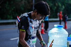 BIB: 900
                            <button type="button" onclick="openModal(22329339)" class="btn btn-primary btn-sm float-right btn-popup" data-toggle="modal" data-target=".modal-high-quality">
                        <i class="fas fa-shopping-cart"></i> Add to Cart
                    </button>
                                            <button type="button" onclick="isThisMe(22329339, true)" class="btn btn-success btn-sm float-right btn-popup btn-isme hidden" data-toggle="tooltip" data-placement="bottom" title="นี่คือรูปของคุณใช่ไหม คลิกที่นี่เพื่อเอาเข้าอัลบั้ม">
                        <i class="fas fa-plus"></i> Add to album
                    </button>
                    <button type="button" onclick="isThisMe(22329339, false)" class="btn btn-warning btn-sm float-right btn-popup btn-isnotme hidden">
                        <i class="fas fa-ban"></i> Remove from album
                    </button>