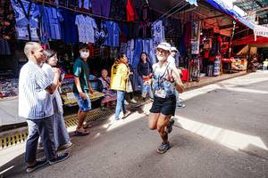 BIB: 
                            <button type="button" onclick="openModal(22331348)" class="btn btn-primary btn-sm float-right btn-popup" data-toggle="modal" data-target=".modal-high-quality">
                        <i class="fas fa-shopping-cart"></i> Add to Cart
                    </button>
                                            <button type="button" onclick="isThisMe(22331348, true)" class="btn btn-success btn-sm float-right btn-popup btn-isme hidden" data-toggle="tooltip" data-placement="bottom" title="นี่คือรูปของคุณใช่ไหม คลิกที่นี่เพื่อเอาเข้าอัลบั้ม">
                        <i class="fas fa-plus"></i> Add to album
                    </button>
                    <button type="button" onclick="isThisMe(22331348, false)" class="btn btn-warning btn-sm float-right btn-popup btn-isnotme hidden">
                        <i class="fas fa-ban"></i> Remove from album
                    </button>