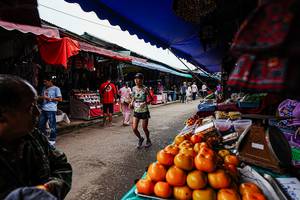 BIB: 
                            <button type="button" onclick="openModal(22331584)" class="btn btn-primary btn-sm float-right btn-popup" data-toggle="modal" data-target=".modal-high-quality">
                        <i class="fas fa-shopping-cart"></i> Add to Cart
                    </button>
                                            <button type="button" onclick="isThisMe(22331584, true)" class="btn btn-success btn-sm float-right btn-popup btn-isme hidden" data-toggle="tooltip" data-placement="bottom" title="นี่คือรูปของคุณใช่ไหม คลิกที่นี่เพื่อเอาเข้าอัลบั้ม">
                        <i class="fas fa-plus"></i> Add to album
                    </button>
                    <button type="button" onclick="isThisMe(22331584, false)" class="btn btn-warning btn-sm float-right btn-popup btn-isnotme hidden">
                        <i class="fas fa-ban"></i> Remove from album
                    </button>