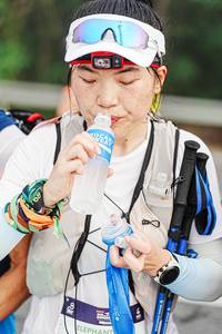 BIB: 417
                            <button type="button" onclick="openModal(22334487)" class="btn btn-primary btn-sm float-right btn-popup" data-toggle="modal" data-target=".modal-high-quality">
                        <i class="fas fa-shopping-cart"></i> Add to Cart
                    </button>
                                            <button type="button" onclick="isThisMe(22334487, true)" class="btn btn-success btn-sm float-right btn-popup btn-isme hidden" data-toggle="tooltip" data-placement="bottom" title="นี่คือรูปของคุณใช่ไหม คลิกที่นี่เพื่อเอาเข้าอัลบั้ม">
                        <i class="fas fa-plus"></i> Add to album
                    </button>
                    <button type="button" onclick="isThisMe(22334487, false)" class="btn btn-warning btn-sm float-right btn-popup btn-isnotme hidden">
                        <i class="fas fa-ban"></i> Remove from album
                    </button>