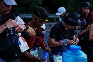 BIB: 9079, 907, 910
                            <button type="button" onclick="openModal(22329708)" class="btn btn-primary btn-sm float-right btn-popup" data-toggle="modal" data-target=".modal-high-quality">
                        <i class="fas fa-shopping-cart"></i> Add to Cart
                    </button>
                                            <button type="button" onclick="isThisMe(22329708, true)" class="btn btn-success btn-sm float-right btn-popup btn-isme hidden" data-toggle="tooltip" data-placement="bottom" title="นี่คือรูปของคุณใช่ไหม คลิกที่นี่เพื่อเอาเข้าอัลบั้ม">
                        <i class="fas fa-plus"></i> Add to album
                    </button>
                    <button type="button" onclick="isThisMe(22329708, false)" class="btn btn-warning btn-sm float-right btn-popup btn-isnotme hidden">
                        <i class="fas fa-ban"></i> Remove from album
                    </button>