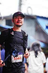 BIB: 5563
                            <button type="button" onclick="openModal(22335750)" class="btn btn-primary btn-sm float-right btn-popup" data-toggle="modal" data-target=".modal-high-quality">
                        <i class="fas fa-shopping-cart"></i> Add to Cart
                    </button>
                                            <button type="button" onclick="isThisMe(22335750, true)" class="btn btn-success btn-sm float-right btn-popup btn-isme hidden" data-toggle="tooltip" data-placement="bottom" title="นี่คือรูปของคุณใช่ไหม คลิกที่นี่เพื่อเอาเข้าอัลบั้ม">
                        <i class="fas fa-plus"></i> Add to album
                    </button>
                    <button type="button" onclick="isThisMe(22335750, false)" class="btn btn-warning btn-sm float-right btn-popup btn-isnotme hidden">
                        <i class="fas fa-ban"></i> Remove from album
                    </button>