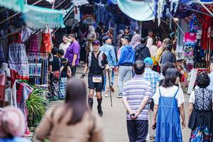 BIB: 00320, 6452, 
                            <button type="button" onclick="openModal(22337549)" class="btn btn-primary btn-sm float-right btn-popup" data-toggle="modal" data-target=".modal-high-quality">
                        <i class="fas fa-shopping-cart"></i> Add to Cart
                    </button>
                                            <button type="button" onclick="isThisMe(22337549, true)" class="btn btn-success btn-sm float-right btn-popup btn-isme hidden" data-toggle="tooltip" data-placement="bottom" title="นี่คือรูปของคุณใช่ไหม คลิกที่นี่เพื่อเอาเข้าอัลบั้ม">
                        <i class="fas fa-plus"></i> Add to album
                    </button>
                    <button type="button" onclick="isThisMe(22337549, false)" class="btn btn-warning btn-sm float-right btn-popup btn-isnotme hidden">
                        <i class="fas fa-ban"></i> Remove from album
                    </button>