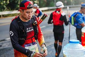 BIB: 100, 2665
                            <button type="button" onclick="openModal(22332955)" class="btn btn-primary btn-sm float-right btn-popup" data-toggle="modal" data-target=".modal-high-quality">
                        <i class="fas fa-shopping-cart"></i> Add to Cart
                    </button>
                                            <button type="button" onclick="isThisMe(22332955, true)" class="btn btn-success btn-sm float-right btn-popup btn-isme hidden" data-toggle="tooltip" data-placement="bottom" title="นี่คือรูปของคุณใช่ไหม คลิกที่นี่เพื่อเอาเข้าอัลบั้ม">
                        <i class="fas fa-plus"></i> Add to album
                    </button>
                    <button type="button" onclick="isThisMe(22332955, false)" class="btn btn-warning btn-sm float-right btn-popup btn-isnotme hidden">
                        <i class="fas fa-ban"></i> Remove from album
                    </button>