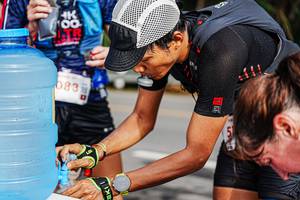 BIB: 083
                            <button type="button" onclick="openModal(22327729)" class="btn btn-primary btn-sm float-right btn-popup" data-toggle="modal" data-target=".modal-high-quality">
                        <i class="fas fa-shopping-cart"></i> Add to Cart
                    </button>
                                            <button type="button" onclick="isThisMe(22327729, true)" class="btn btn-success btn-sm float-right btn-popup btn-isme hidden" data-toggle="tooltip" data-placement="bottom" title="นี่คือรูปของคุณใช่ไหม คลิกที่นี่เพื่อเอาเข้าอัลบั้ม">
                        <i class="fas fa-plus"></i> Add to album
                    </button>
                    <button type="button" onclick="isThisMe(22327729, false)" class="btn btn-warning btn-sm float-right btn-popup btn-isnotme hidden">
                        <i class="fas fa-ban"></i> Remove from album
                    </button>