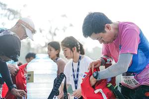 BIB: 100, 9651
                            <button type="button" onclick="openModal(22332889)" class="btn btn-primary btn-sm float-right btn-popup" data-toggle="modal" data-target=".modal-high-quality">
                        <i class="fas fa-shopping-cart"></i> Add to Cart
                    </button>
                                            <button type="button" onclick="isThisMe(22332889, true)" class="btn btn-success btn-sm float-right btn-popup btn-isme hidden" data-toggle="tooltip" data-placement="bottom" title="นี่คือรูปของคุณใช่ไหม คลิกที่นี่เพื่อเอาเข้าอัลบั้ม">
                        <i class="fas fa-plus"></i> Add to album
                    </button>
                    <button type="button" onclick="isThisMe(22332889, false)" class="btn btn-warning btn-sm float-right btn-popup btn-isnotme hidden">
                        <i class="fas fa-ban"></i> Remove from album
                    </button>